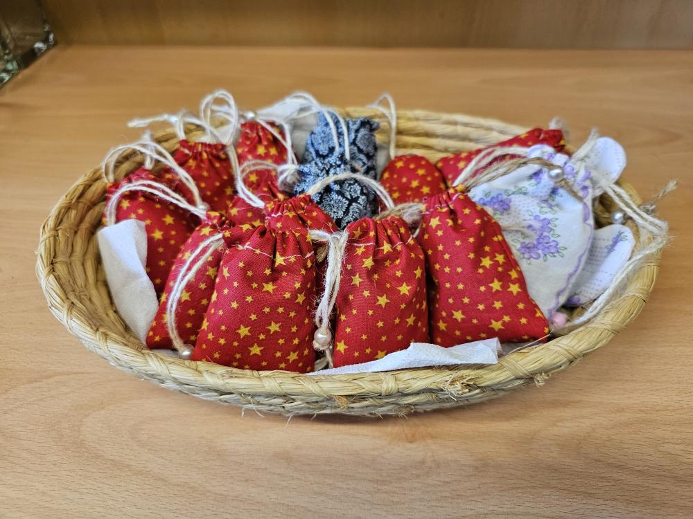 Látkový pytlíček s levandulí, velikost S