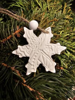 Vánoční ozdoba na pověšení, různé motivy